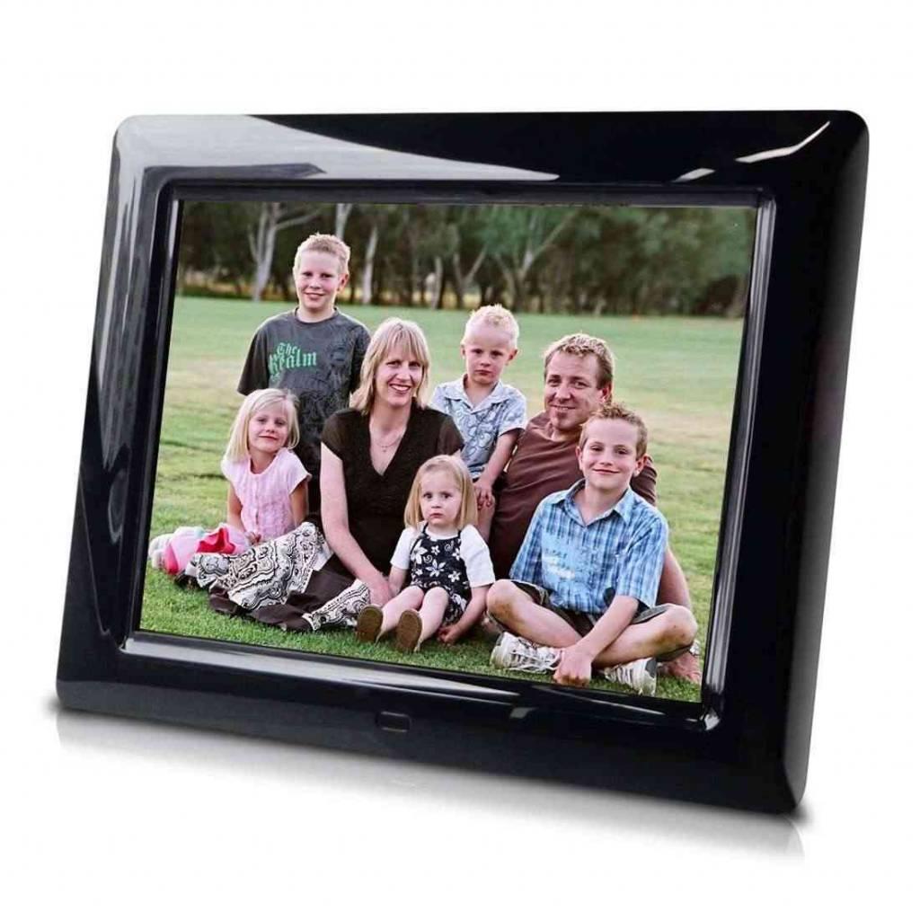 digital-picture-frame-for-mothers-day-gift-guide-teachworkoutlove.com