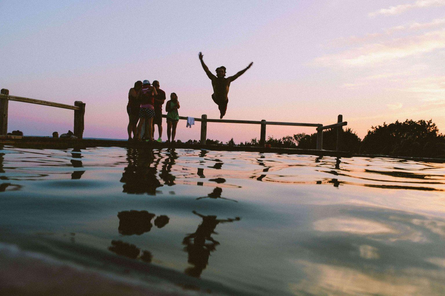 enjoying-the-summer-with-friends