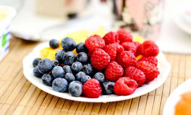 vegetarian-fruit-plate