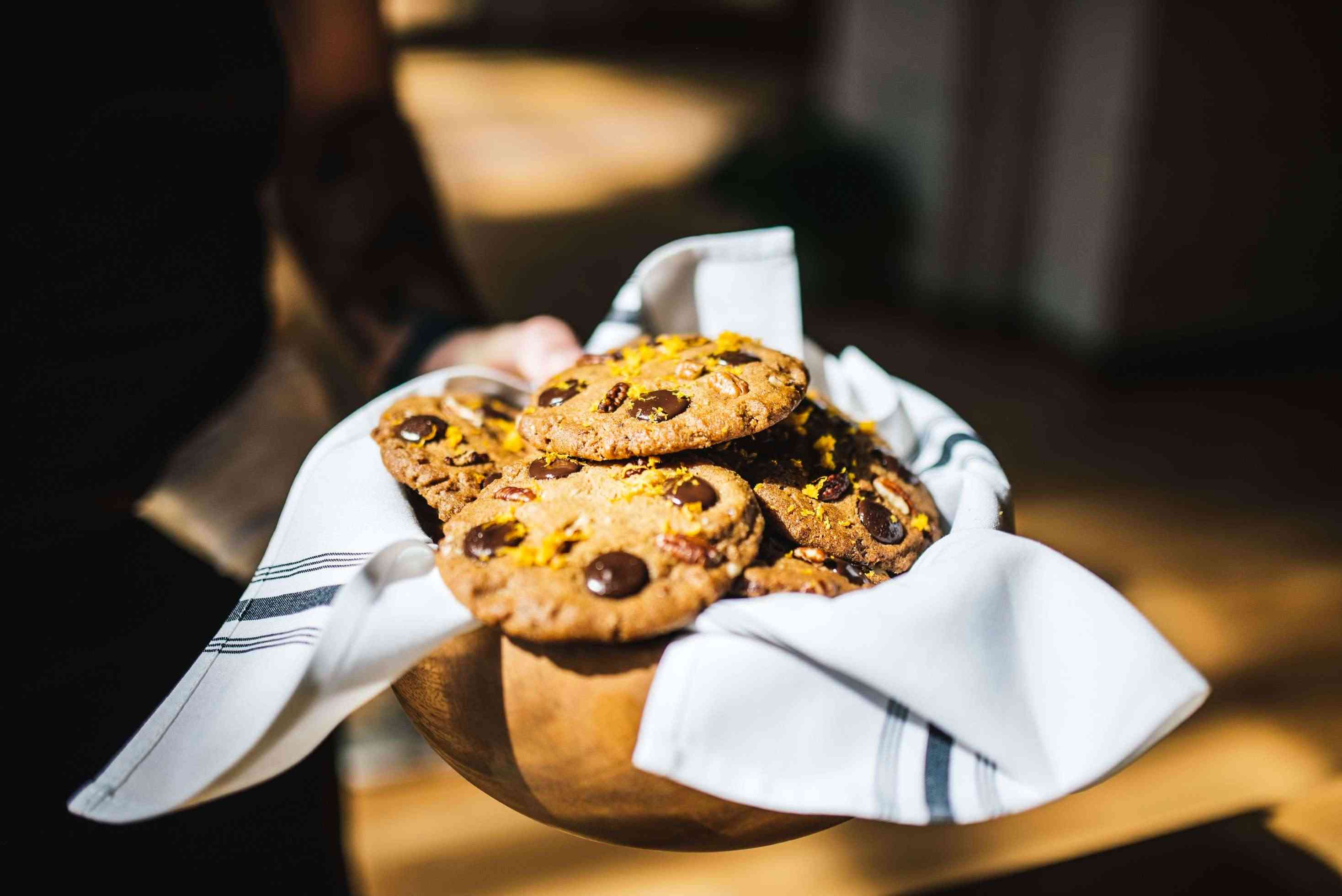 basket-of-cookies