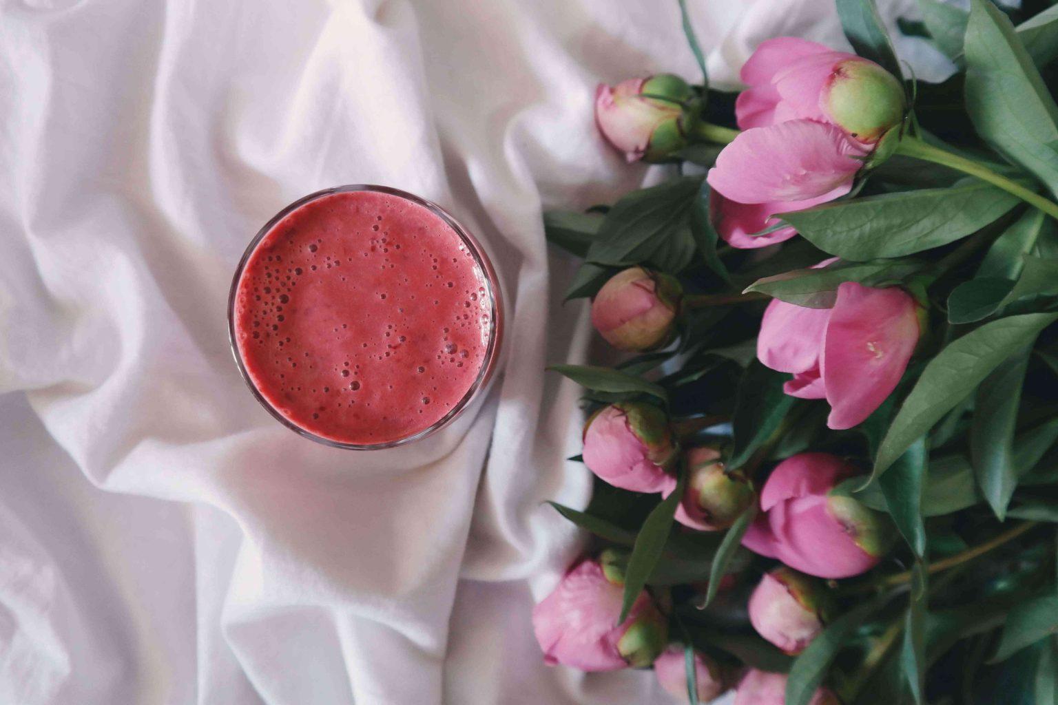 berry-smoothie-for-busy-moms