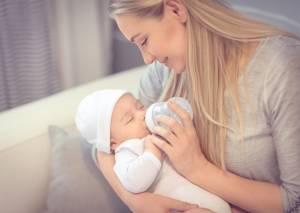Formula-Feeding-Vs-Breastfeeding