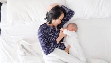 breastfeeding-vs-formula-feeding