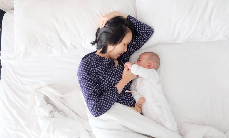 breastfeeding-vs-formula-feeding