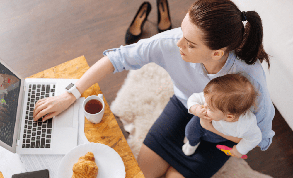 8 Tips to Manage Your Business During Maternity Leave