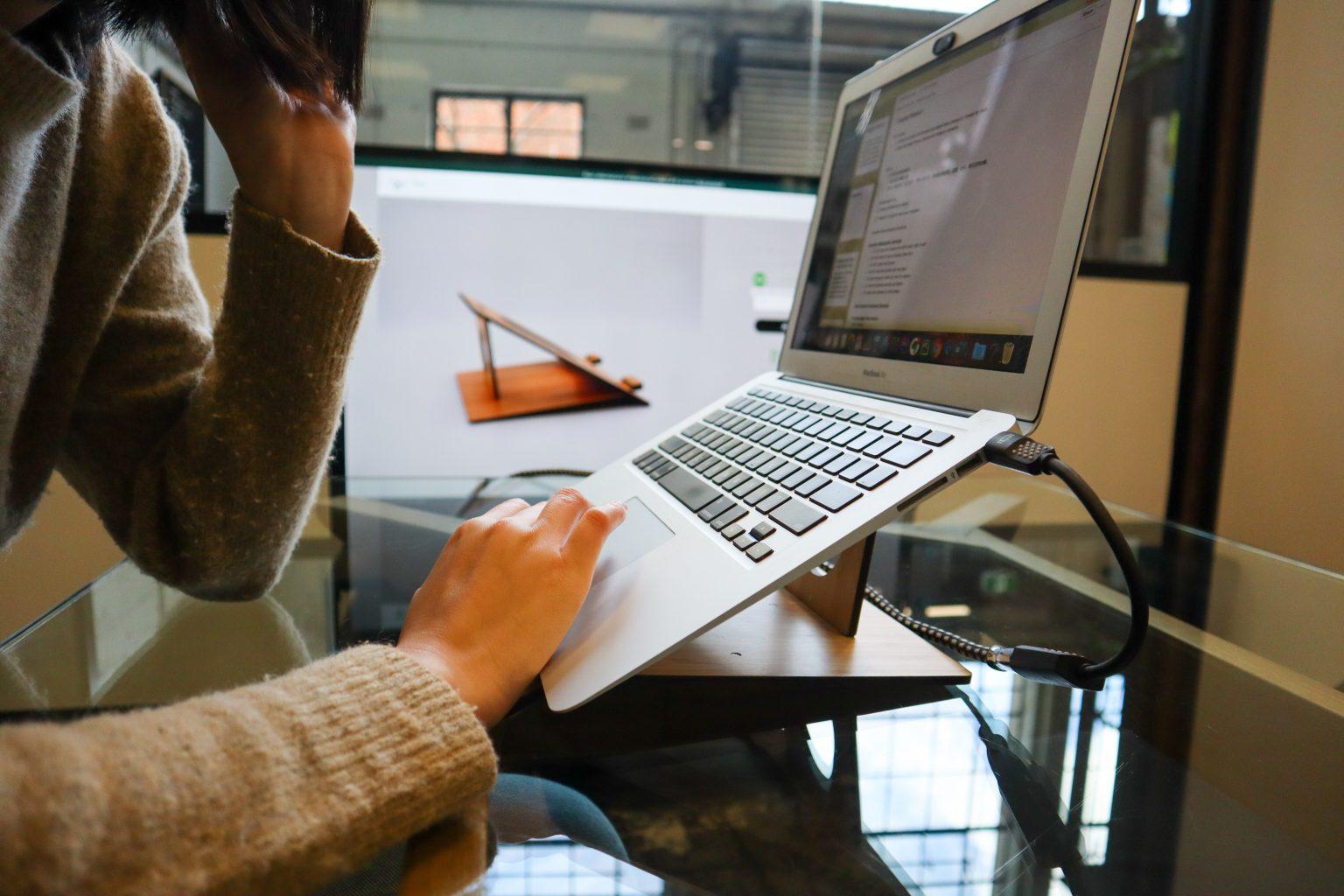 4 Tips for Working Moms to Reduce Stress