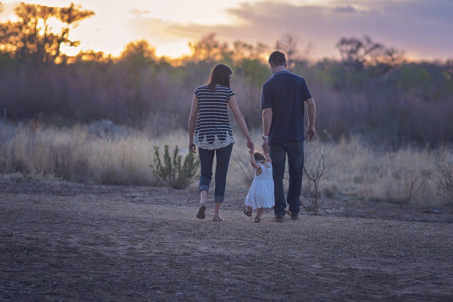 How To Teach Your Kids To Live a Healthy Lifestyle