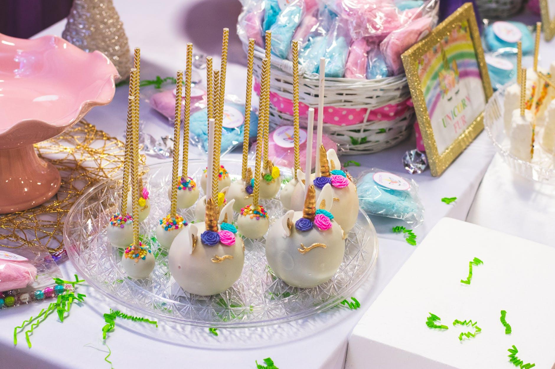 Tips for Choosing the Best Party Supplies for Your Kid’s First Birthday