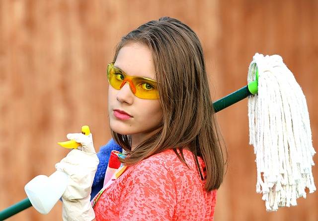 cleaning apartments 