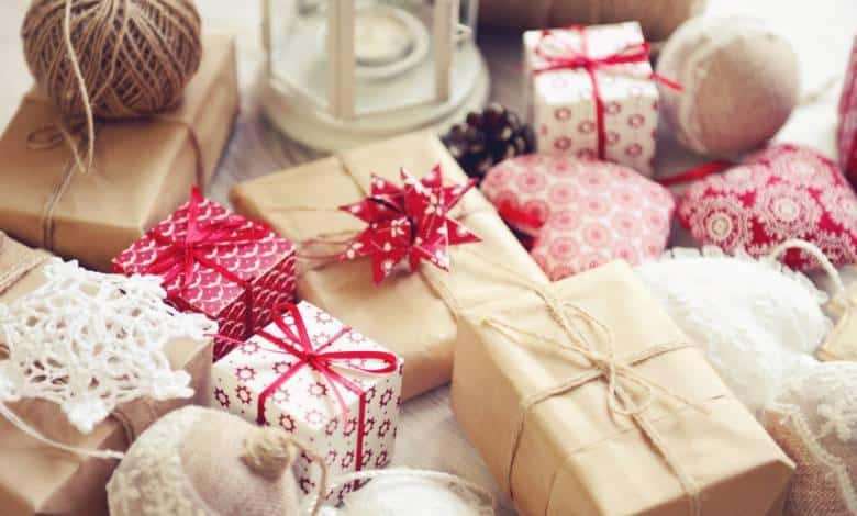 10 Easy Homemade Christmas Gift Ideas