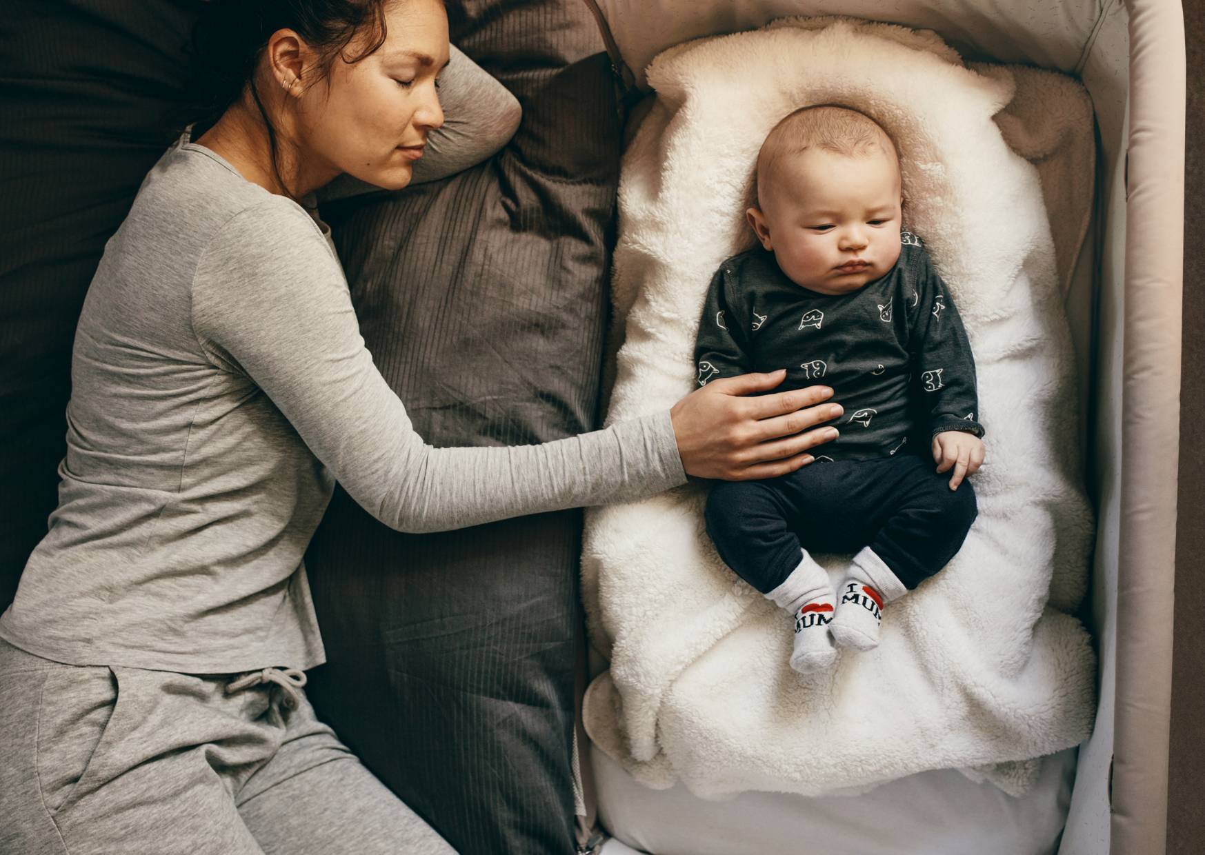 co-sleeping with baby