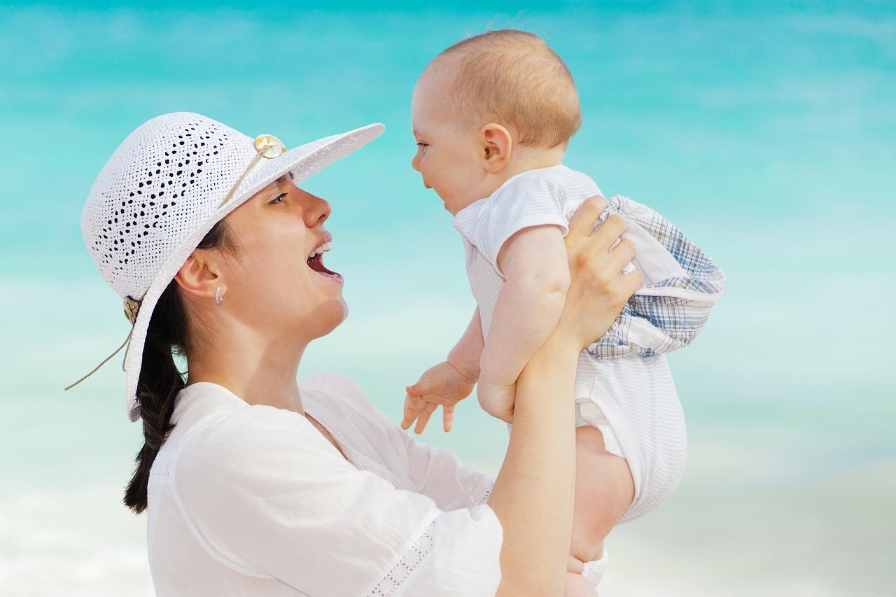 make the baby beach trip manageable