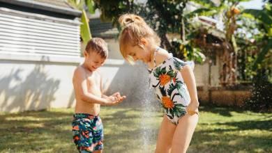 12 Easy Tips to Keep Kids Safe & Comfortable Outdoors This Summer