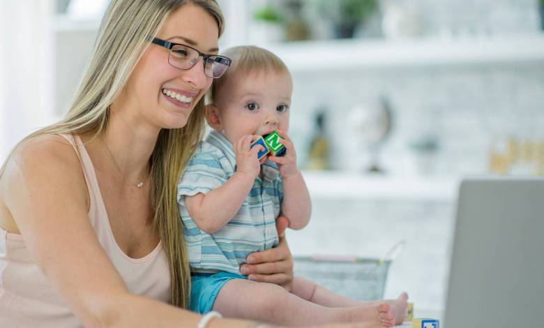 8 Perfect Side Hustles for Stay at Home Moms
