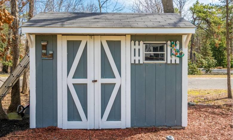 The Do’s and Don’ts Of Organizing Your Shed