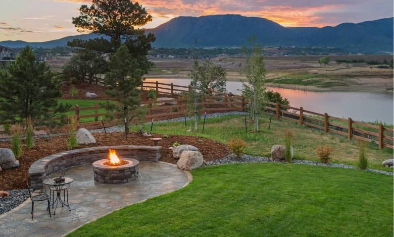 7 Ways to Organize a Backyard Party