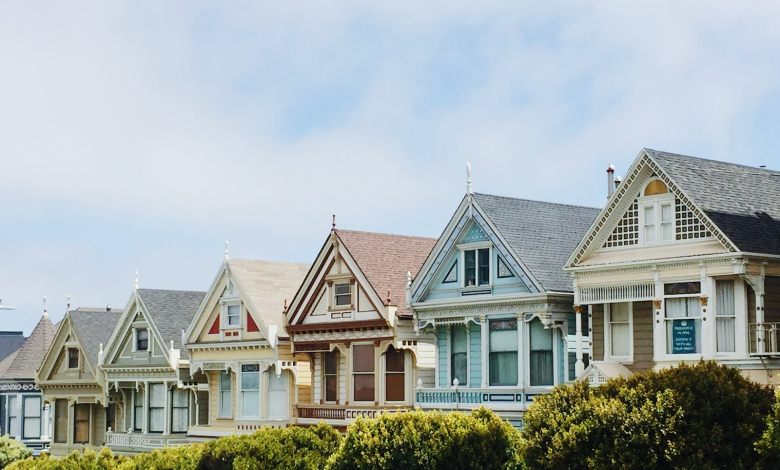 neighborhood houses