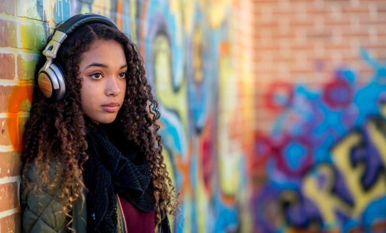 How to Build Resilience in Teenagers and Help Them Thrive Through Life's Challenges
